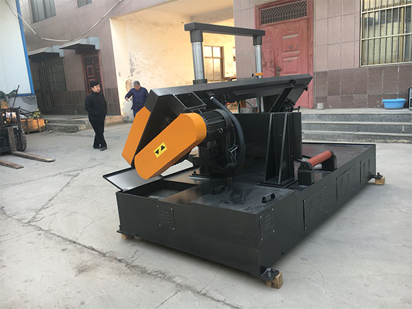 Miter Cutting Semi-Auto Bandsaw G-400