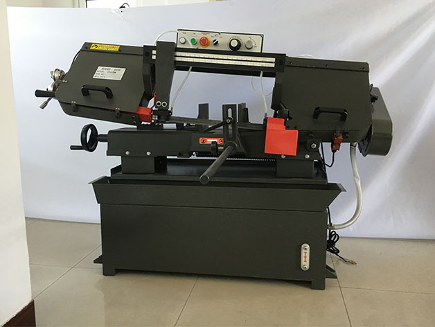Manual Bandsaw