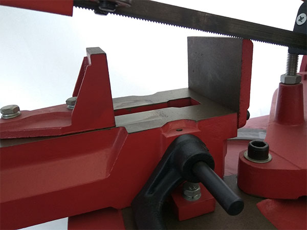 Manual Bandsaw G5015