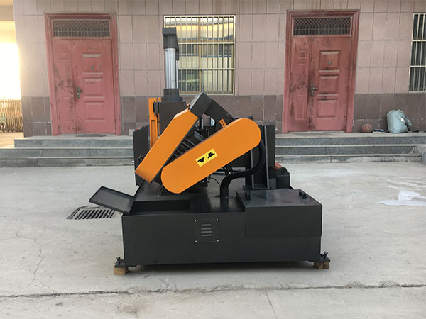 Miter Cutting Semi-Auto Bandsaw G-400